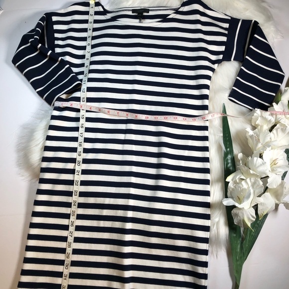 ❤️5/$25 J. Crew Scoop Neck Sweater Dress Navy Blue & White - Picture 7 of 10